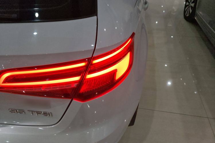 Used Audi A3 2020 Restyled Sportback 35 TFSI Entry-Level China VI Emission Standard Exterior 6