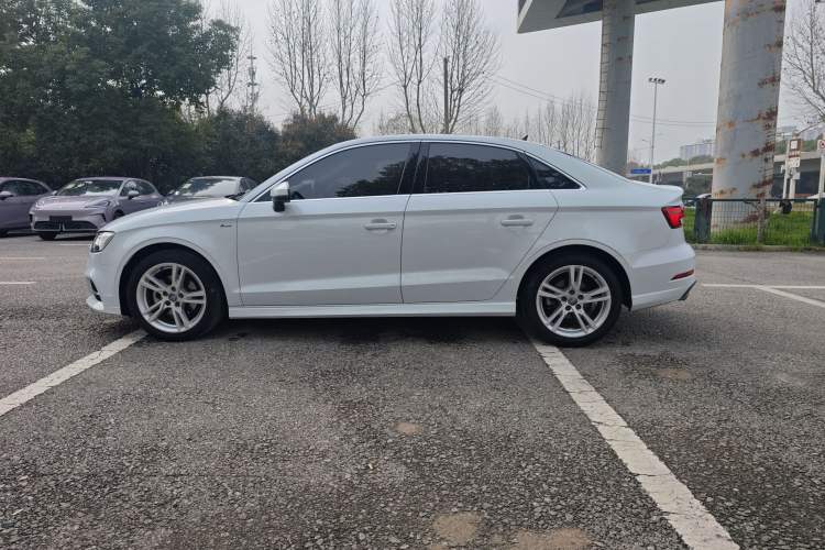 Used Audi A3 2020 Limousine 35 TFSI Fashion Edition China VI Emission Standard Exterior 7
