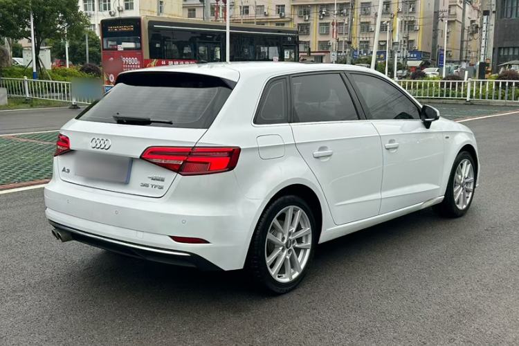Used Audi A3 2020 Restyled Sportback 35 TFSI Entry-Level China VI Emission Standard Exterior 9