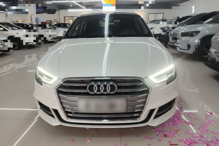 Used Audi A3 2020 Limousine 35 TFSI Fashion Edition China VI Emission Standard Front