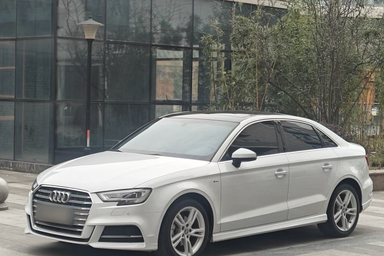 Used Audi A3 2020 Limousine 35 TFSI Fashion Edition China VI Emission Standard Front Left 45 Deg