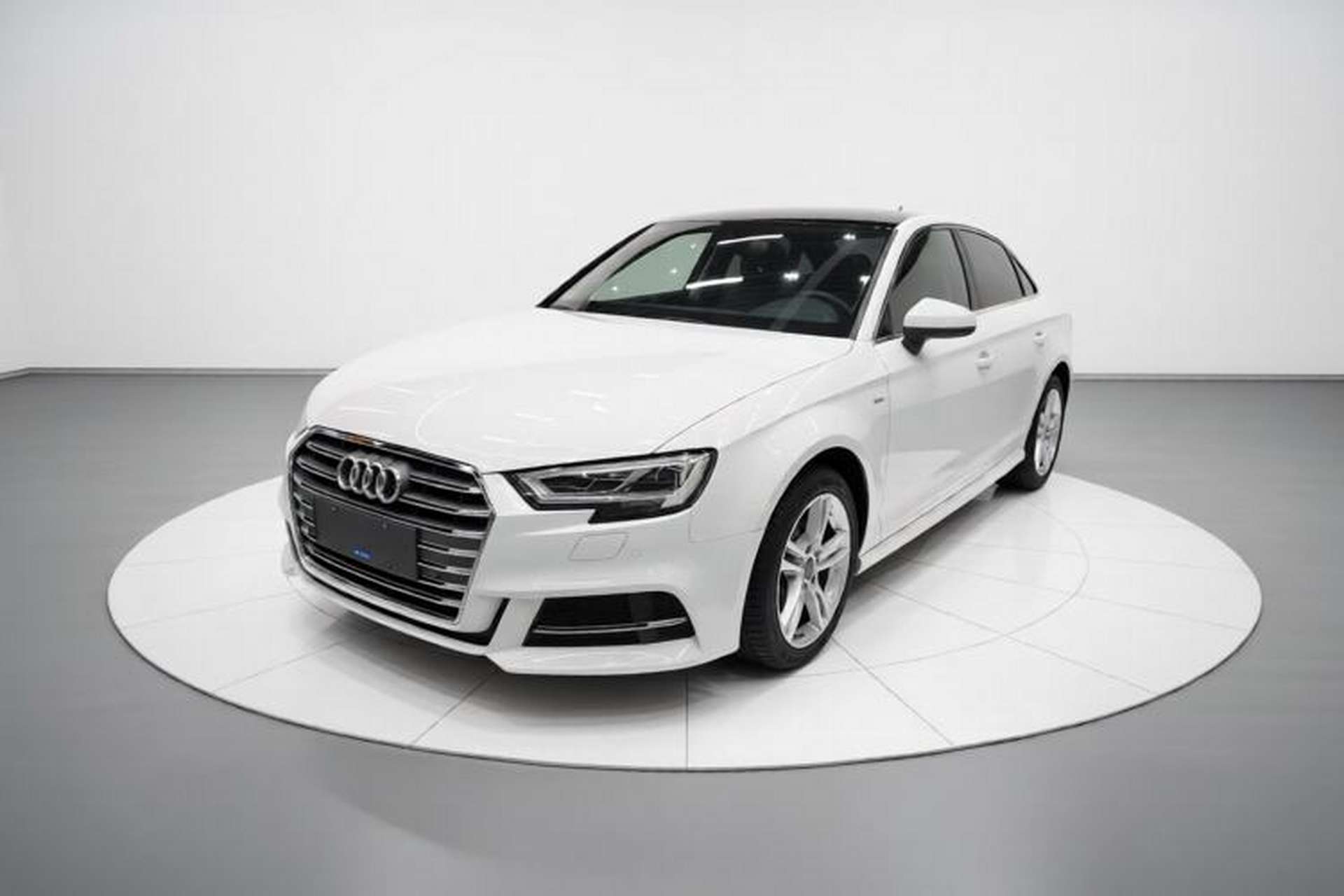 Used Audi A3 2020 Limousine 35 TFSI Fashion Edition China VI Emission Standard Front Left 45 Deg