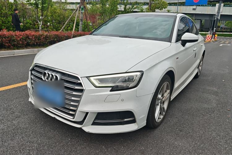 Used Audi A3 2020 Limousine 35 TFSI Fashion Edition China VI Emission Standard Front Left 45 Deg