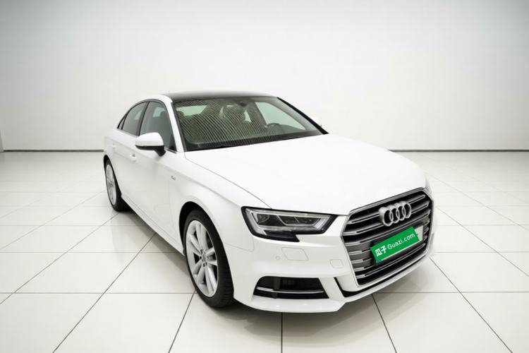 Used Audi A3 2020 Limousine 35 TFSI Fashion Edition China VI Emission Standard Front Right 45 Deg