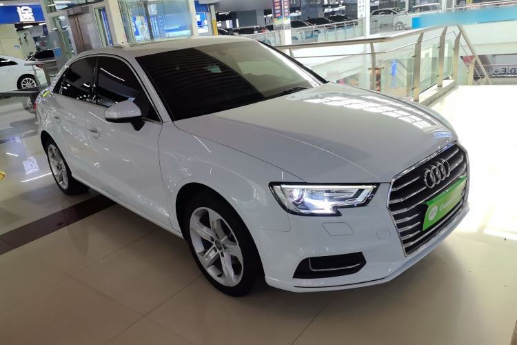 Used Audi A3 2020 Limousine 35 TFSI Ambition China VI Front Right 45 Deg