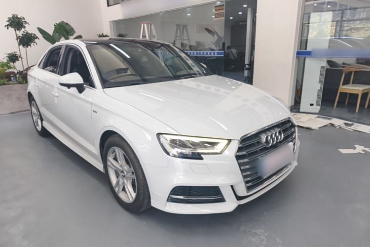 Used Audi A3 2020 Limousine 35 TFSI Fashion Edition China VI Emission Standard Front Right 45 Deg