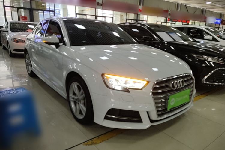 Used Audi A3 2020 Limousine 35 TFSI Fashion Edition China VI Emission Standard Front Right 45 Deg