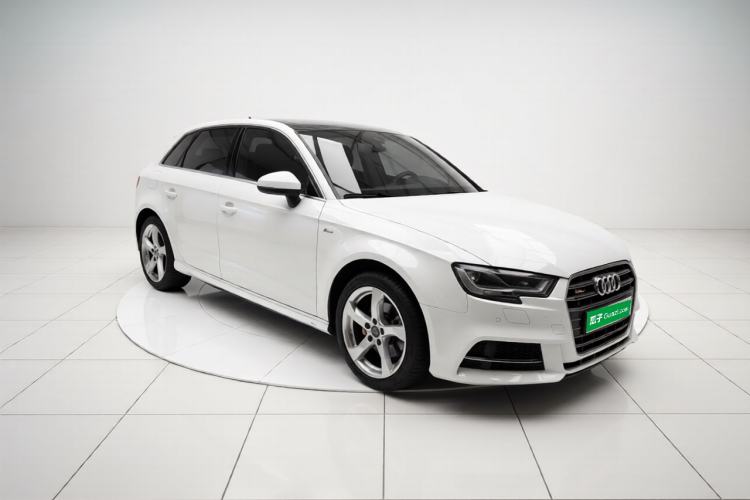 Used Audi A3 2020 Sportback 35 TFSI Fashion Edition China VI Emission Standard Front Right 45 Deg