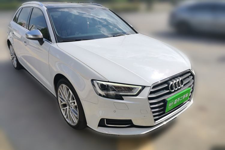 Used Audi A3 2020 Sportback 35 TFSI Style Edition China VI Emission Standard Front Right 45 Deg