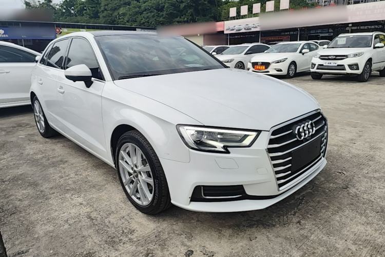 Used Audi A3 2020 Restyled Sportback 35 TFSI Entry-Level China VI Emission Standard Front Right 45 Deg