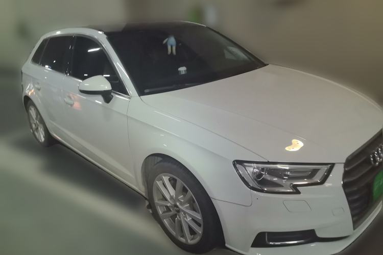 Used Audi A3 2020 Restyled Sportback 35 TFSI Entry-Level China VI Emission Standard Front Right 45 Deg