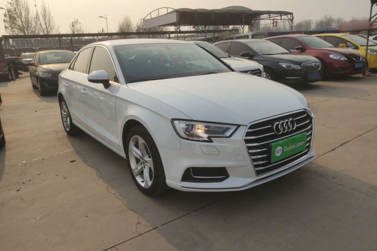 Used Audi A3 2020 Limousine 35 TFSI Ambition China VI Front Right 45 Deg
