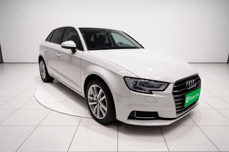 Used Audi A3 2020 Sportback 35 TFSI Ambition China VI Front Right 45 Deg