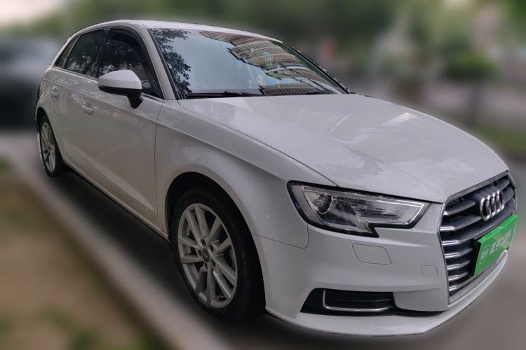 Used Audi A3 2020 Sportback 35 TFSI Ambition China VI Front Right 45 Deg