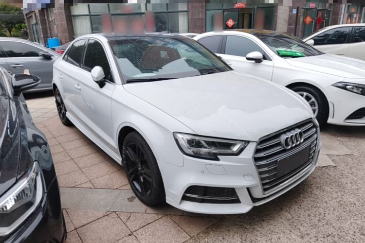 Used Audi A3 2020 Limousine 35 TFSI Fashion Edition China VI Emission Standard Front Right 45 Deg