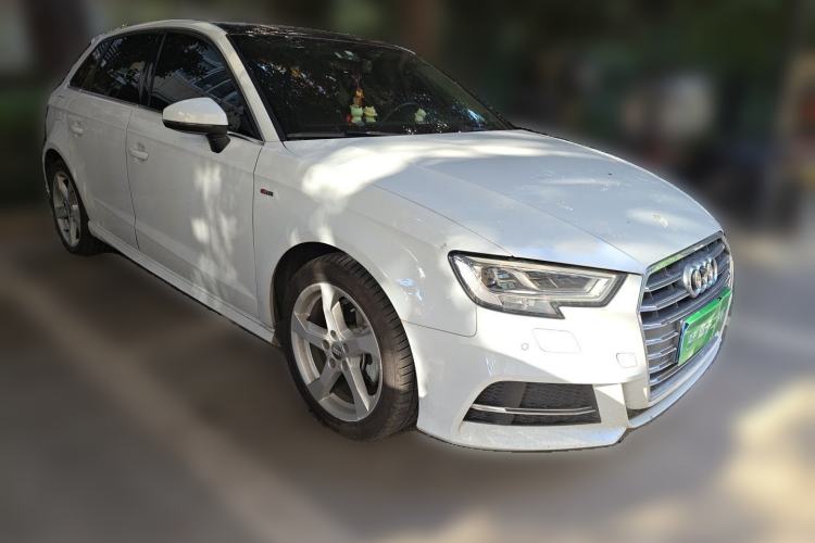 Used Audi A3 2020 Sportback 35 TFSI Fashion Edition China VI Emission Standard Front Right 45 Deg