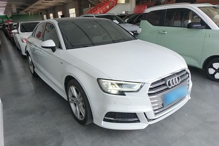 Used Audi A3 2020 Limousine 35 TFSI Fashion Edition China VI Emission Standard Front Right 45 Deg