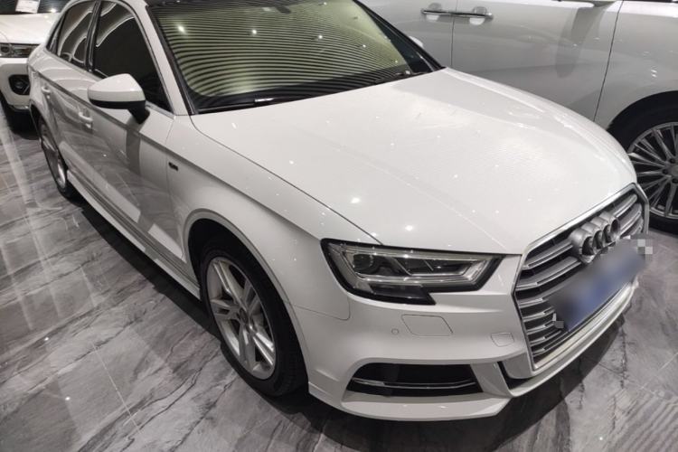 Used Audi A3 2020 Limousine 35 TFSI Fashion Edition China VI Emission Standard Front Right 45 Deg