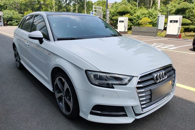 Used Audi A3 2020 Sportback 35 TFSI Fashion Edition China VI Emission Standard Front Right 45 Deg