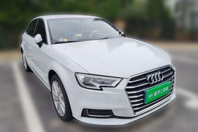 Used Audi A3 2020 Sportback 35 TFSI Ambition China VI Front Right 45 Deg