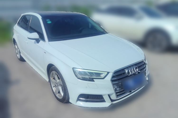 Used Audi A3 2020 Sportback 35 TFSI Fashion Edition China VI Emission Standard Front Right 45 Deg