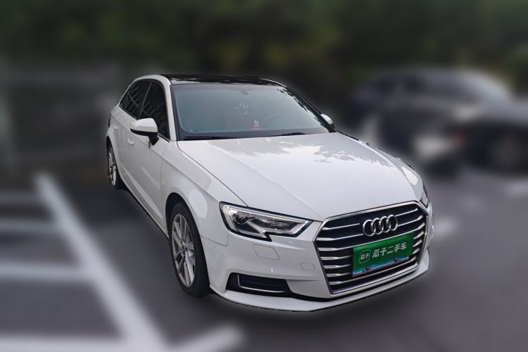Used Audi A3 2020 Restyled Sportback 35 TFSI Entry-Level China VI Emission Standard Front Right 45 Deg