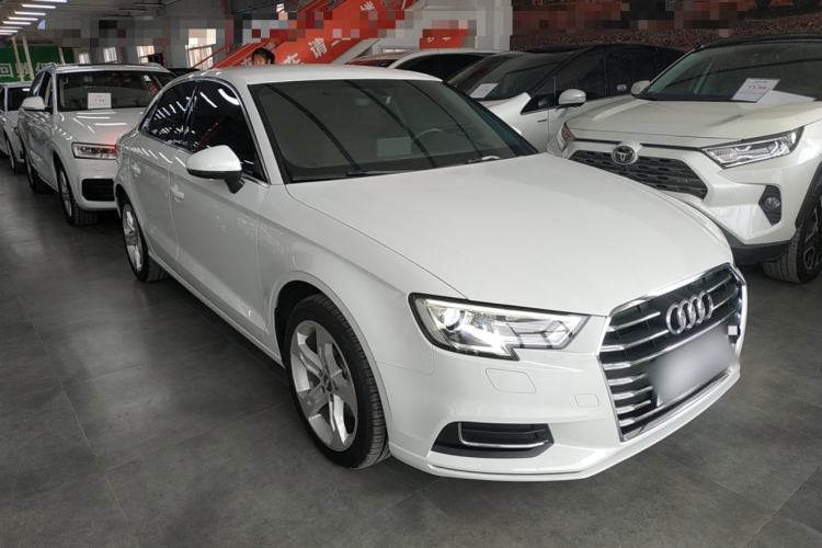 Used Audi A3 2020 Limousine 35 TFSI Ambition China VI Front Right 45 Deg