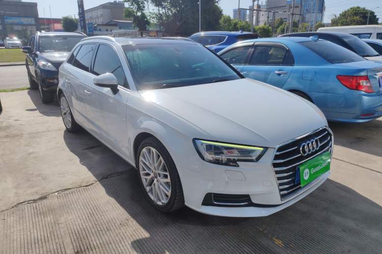 Used Audi A3 2020 Sportback 35 TFSI Style Edition China VI Emission Standard Front Right 45 Deg