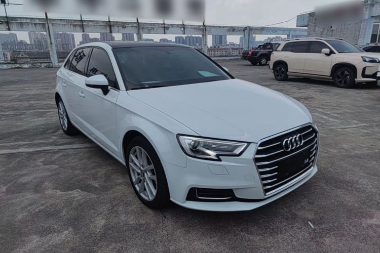 Used Audi A3 2020 Restyled Sportback 35 TFSI Entry-Level China VI Emission Standard Front Right 45 Deg