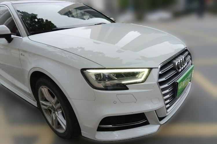 Used Audi A3 2020 Limousine 35 TFSI Fashion Edition China VI Emission Standard Front Right 45 Deg