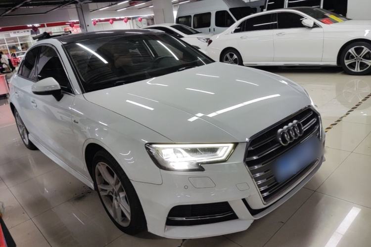 Used Audi A3 2020 Limousine 35 TFSI Fashion Edition China VI Emission Standard Front Right 45 Deg