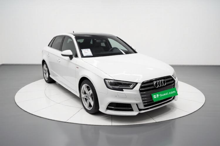 Used Audi A3 2020 Sportback 35 TFSI Fashion Edition China VI Emission Standard Front Right 45 Deg