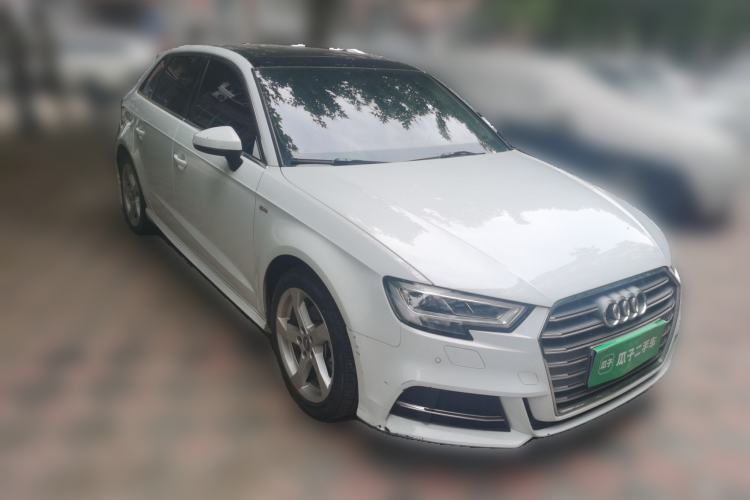 Used Audi A3 2020 Sportback 35 TFSI Fashion Edition China VI Emission Standard Front Right 45 Deg