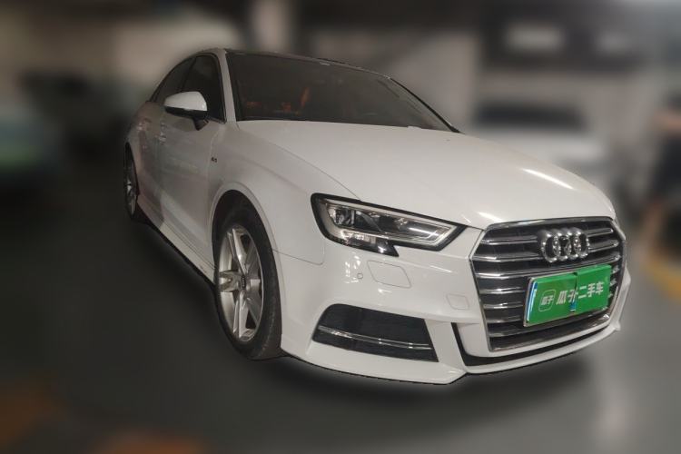 Used Audi A3 2020 Limousine 35 TFSI Fashion Edition China VI Emission Standard Front Right 45 Deg