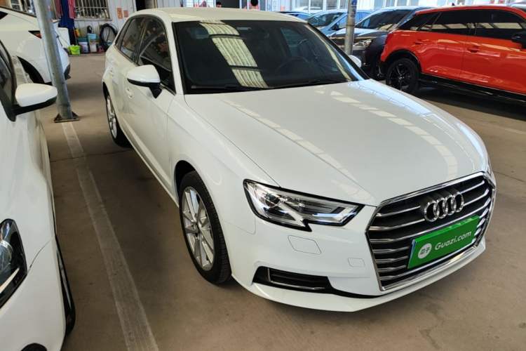 Used Audi A3 2020 Sportback 35 TFSI Ambition China VI Front Right 45 Deg