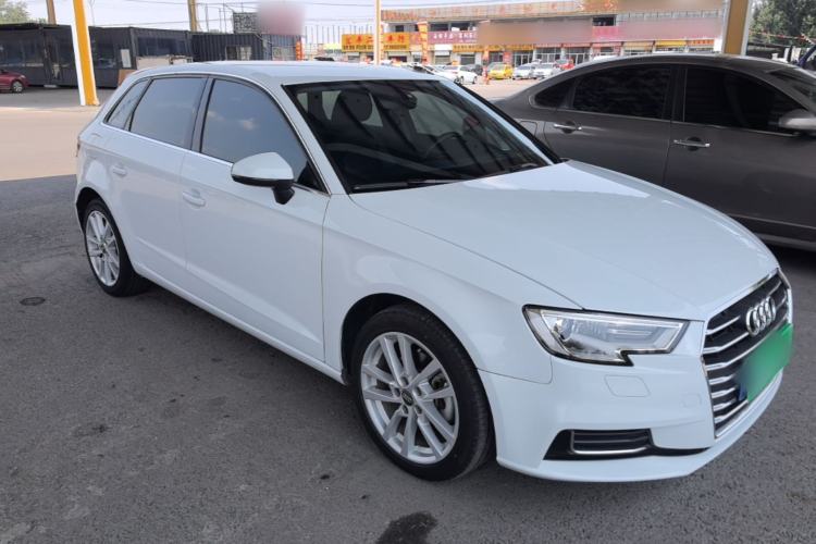 Used Audi A3 2020 Restyled Sportback 35 TFSI Entry-Level China VI Emission Standard Front Right 45 Deg
