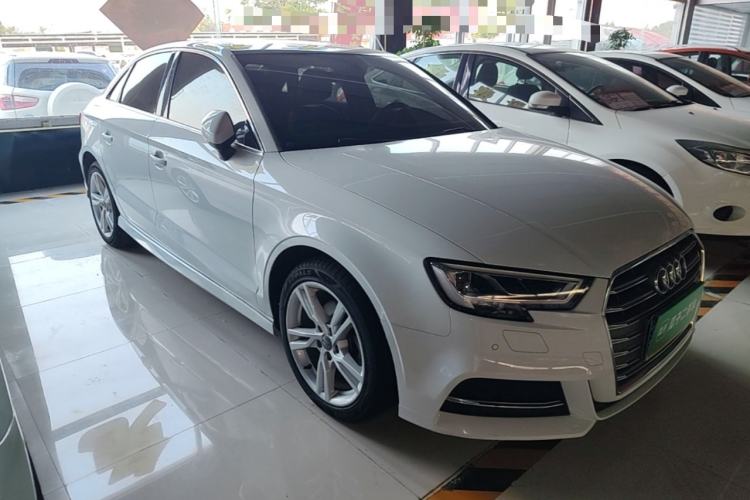 Used Audi A3 2020 Limousine 35 TFSI Fashion Edition China VI Emission Standard Front Right 45 Deg