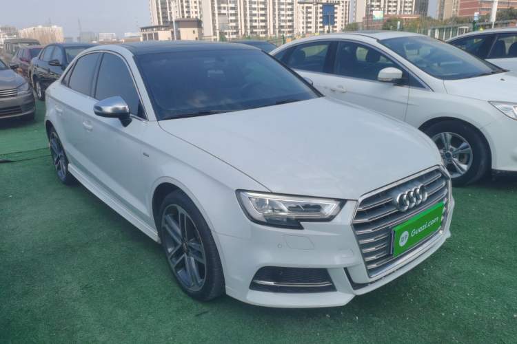 Used Audi A3 2020 Limousine 35 TFSI Sporty Version China VI Front Right 45 Deg