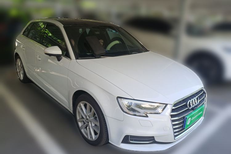 Used Audi A3 2020 Restyled Sportback 35 TFSI Entry-Level China VI Emission Standard Front Right 45 Deg