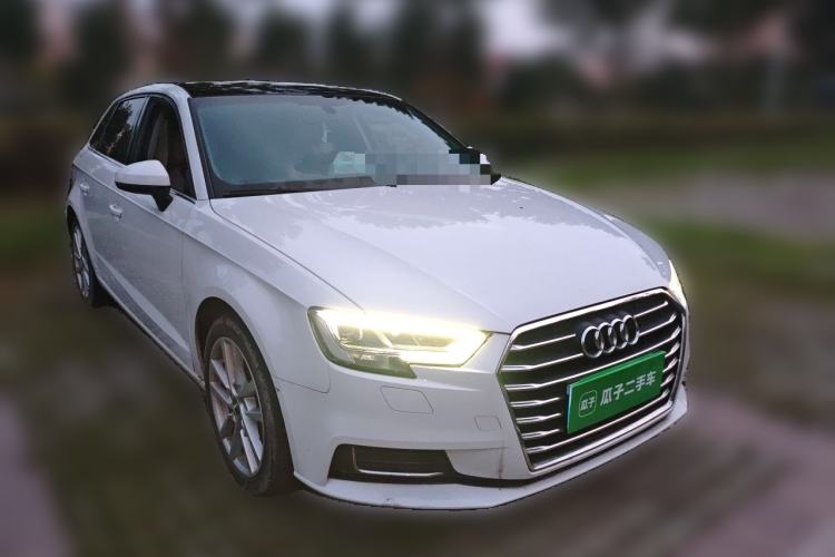 Used Audi A3 2020 Restyled Sportback 35 TFSI Entry-Level China VI Emission Standard Front Right 45 Deg