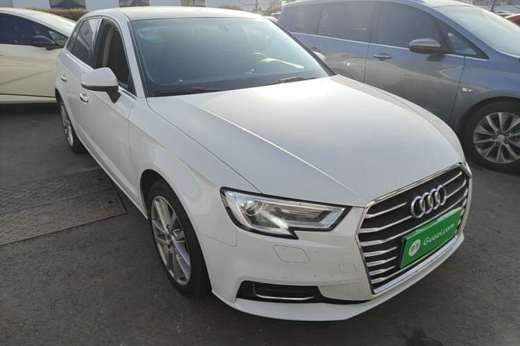 Used Audi A3 2020 Restyled Sportback 35 TFSI Entry-Level China VI Emission Standard Front Right 45 Deg