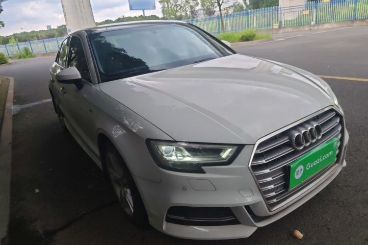 Used Audi A3 2020 Limousine 35 TFSI Fashion Edition China VI Emission Standard Front Right 45 Deg