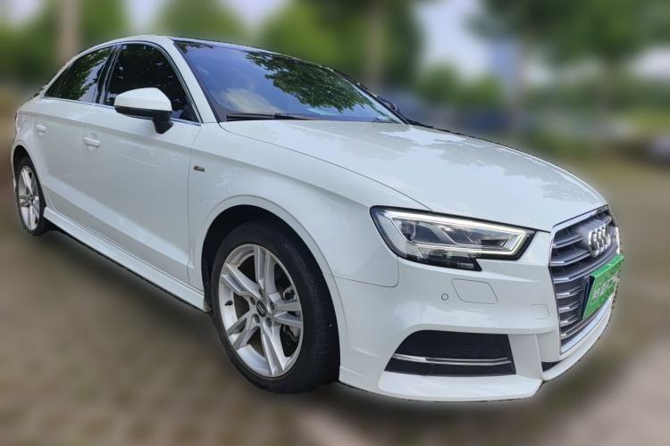 Used Audi A3 2020 Limousine 35 TFSI Fashion Edition China VI Emission Standard Front Right 45 Deg