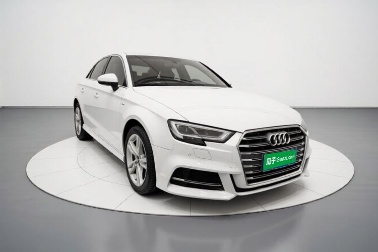 Used Audi A3 2020 Limousine 35 TFSI Fashion Edition China VI Emission Standard Front Right 45 Deg