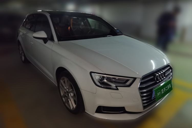 Used Audi A3 2020 Restyled Sportback 35 TFSI Entry-Level China VI Emission Standard Front Right 45 Deg