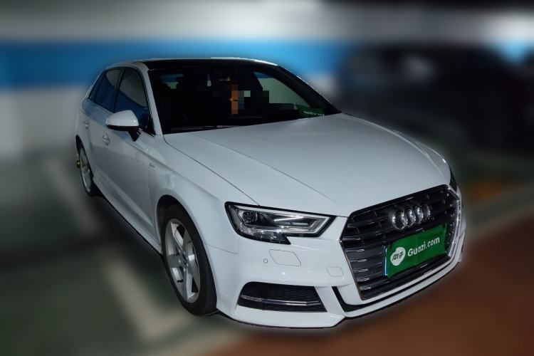 Used Audi A3 2020 Sportback 35 TFSI Fashion Edition China VI Emission Standard Front Right 45 Deg