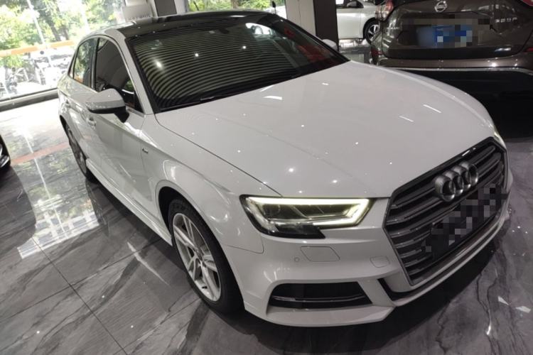Used Audi A3 2020 Limousine 35 TFSI Fashion Edition China VI Emission Standard Front Right 45 Deg