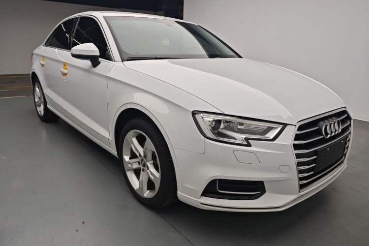 Used Audi A3 2020 Limousine 35 TFSI Ambition China VI Front Right 45 Deg