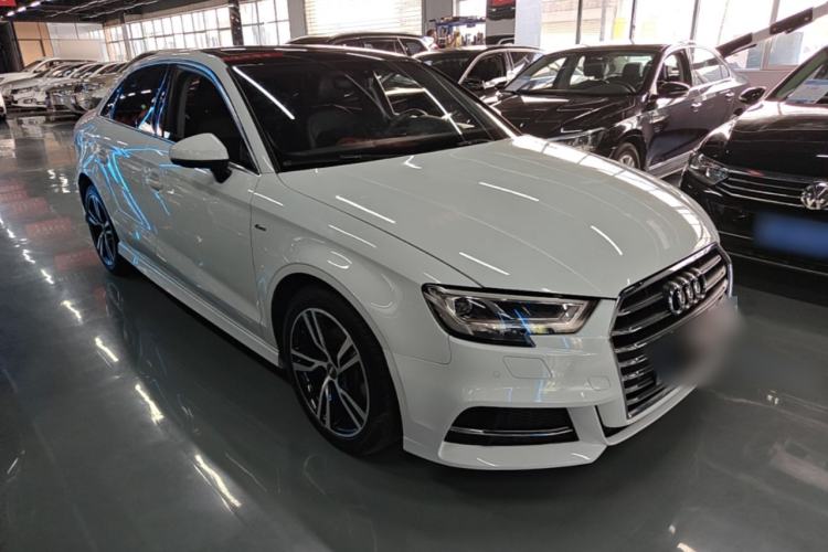 Used Audi A3 2020 Limousine 35 TFSI Fashion Edition China VI Emission Standard Front Right 45 Deg