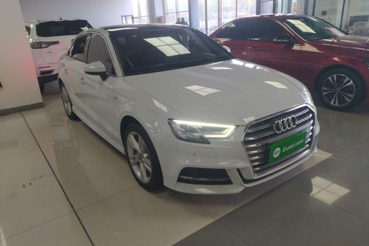 Used Audi A3 2020 Limousine 35 TFSI Fashion Edition China VI Emission Standard Front Right 45 Deg